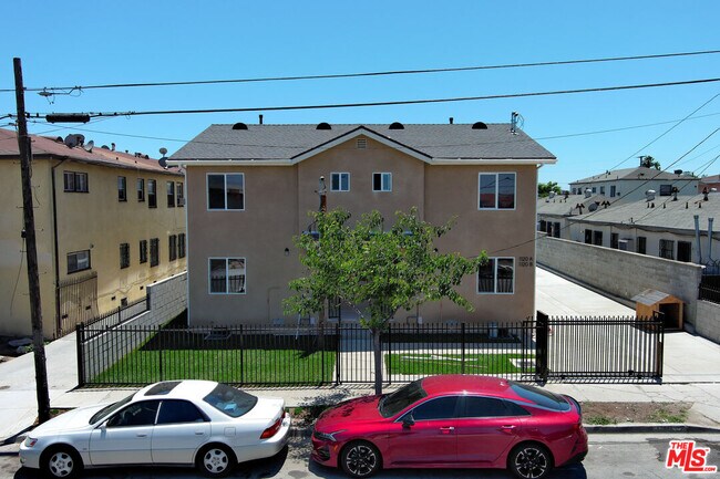 Building Photo - 1120 W 110th St