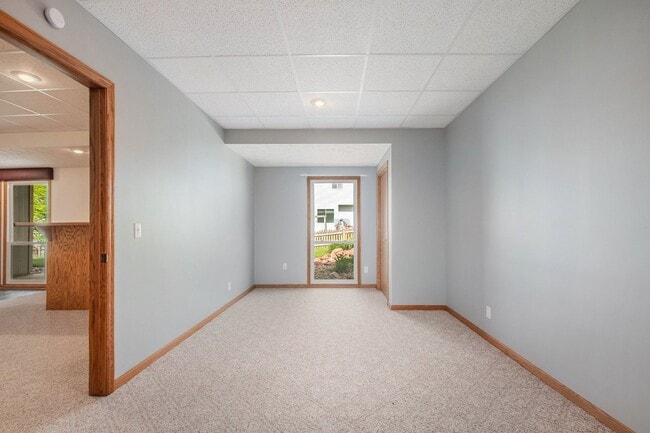 Building Photo - 15206 Borman St