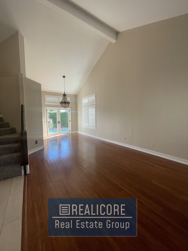 Building Photo - 10937 Sonora Ave