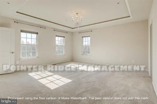 Building Photo - 900 Hall Station Dr