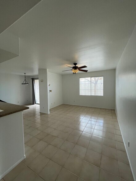 Building Photo - 2325 Windmill Pky