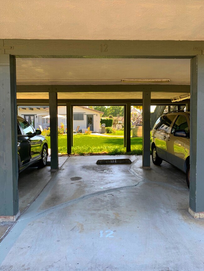 Building Photo - 3080 Lincoln St