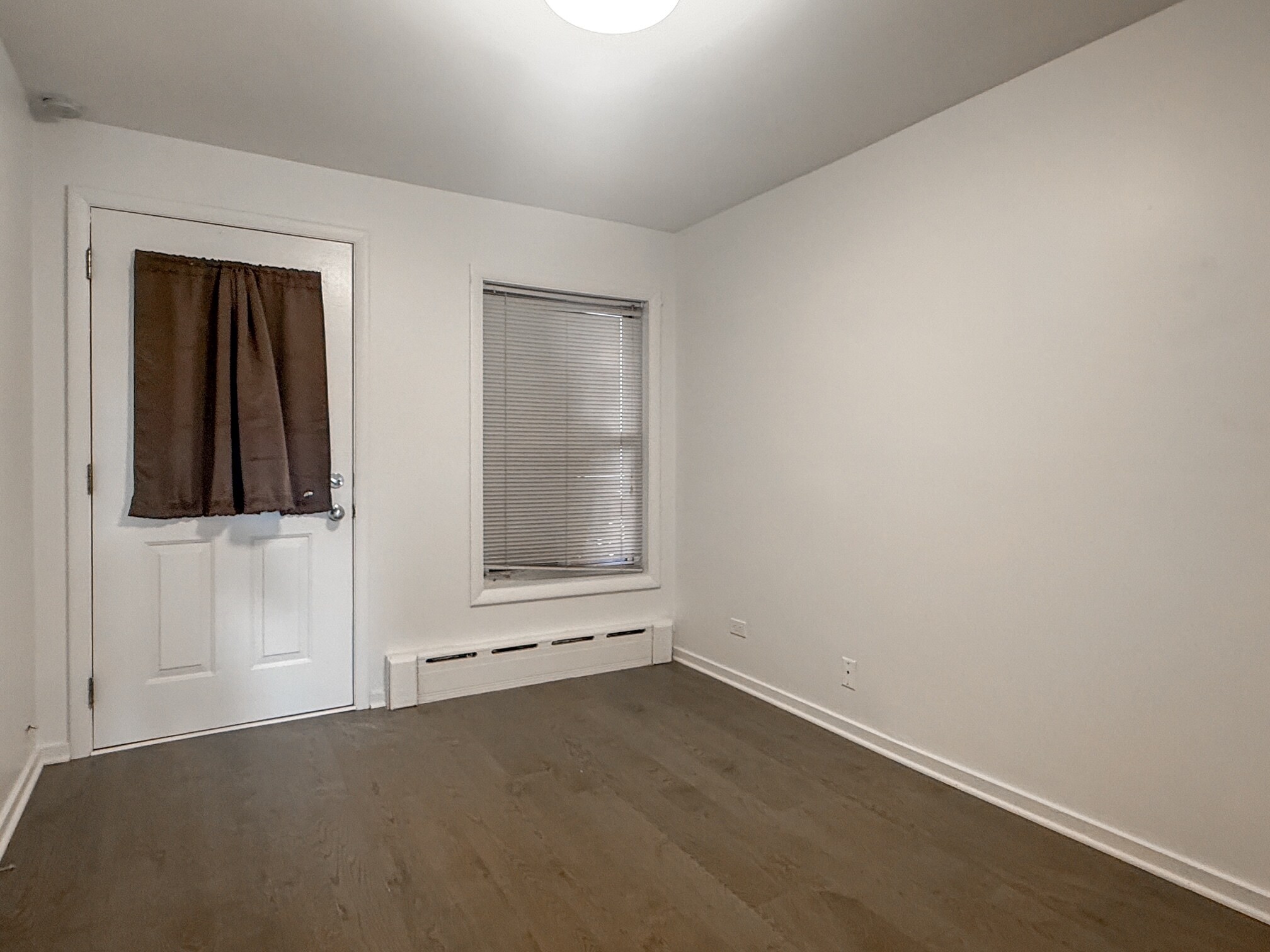 Building Photo - 1509 N Wells St