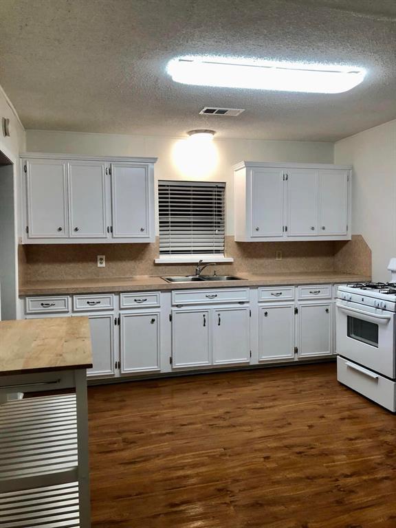 Building Photo - 12031 N L St