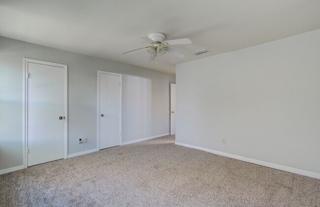 Building Photo - 9495 Fondren Rd