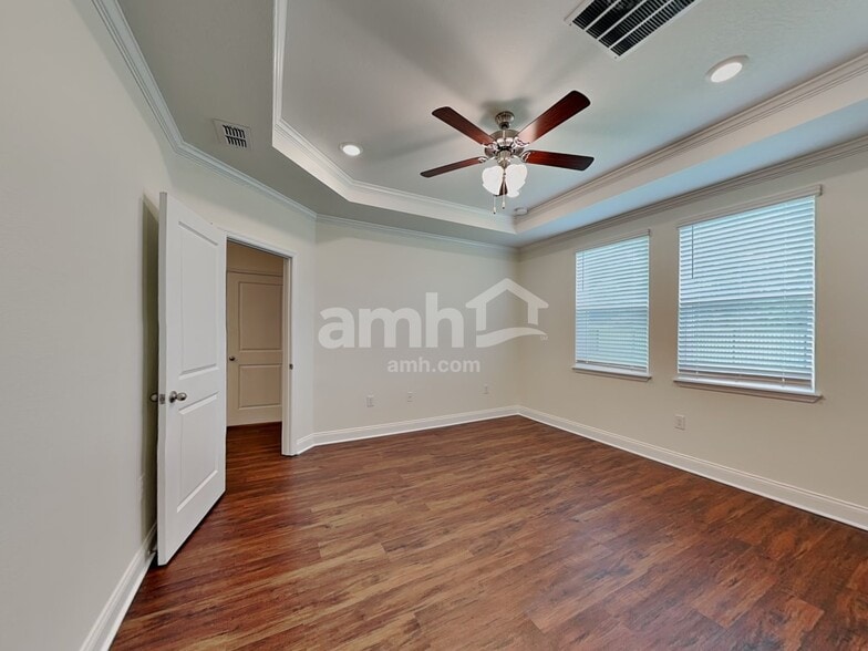 Building Photo - 3627 Windward Hls Blvd
