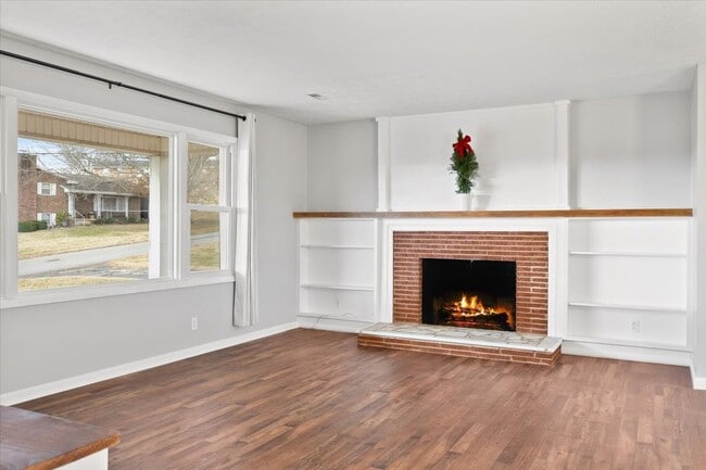 Building Photo - 122 Bright Ridge Dr