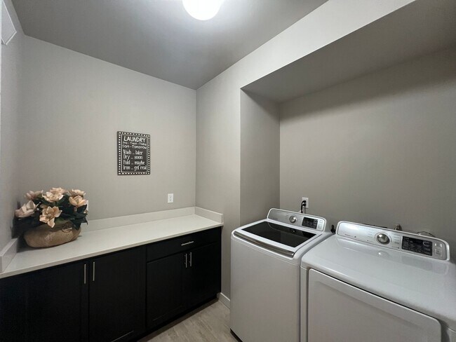 Building Photo - 514 Fielding Ct