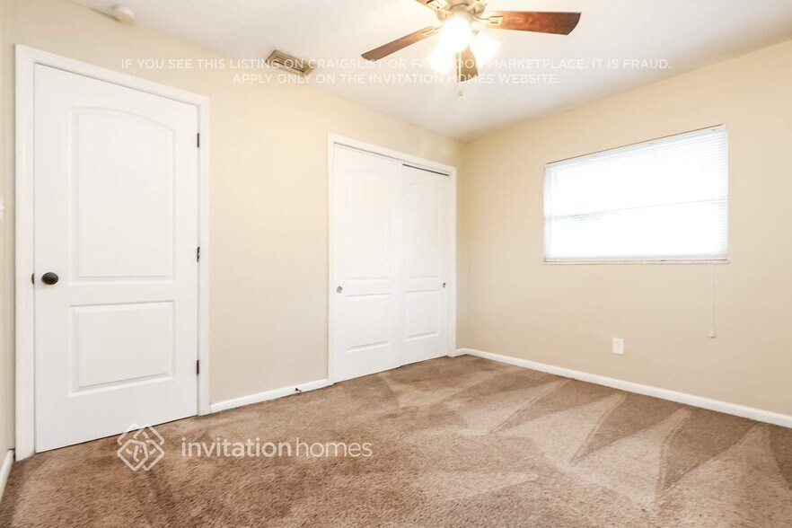 Building Photo - 1449 Spring Ln