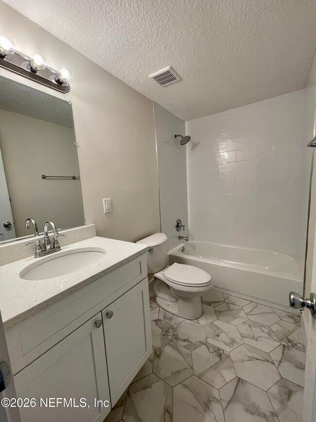 Building Photo - 10867 Bahia Dr