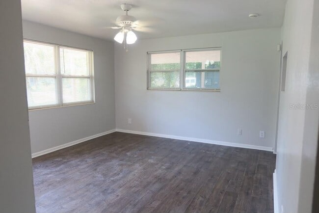 Building Photo - 6731 Mopsy Ln