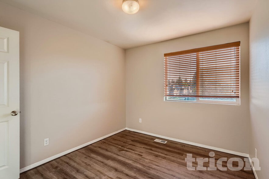 Building Photo - 18012 17th Ave Ct E