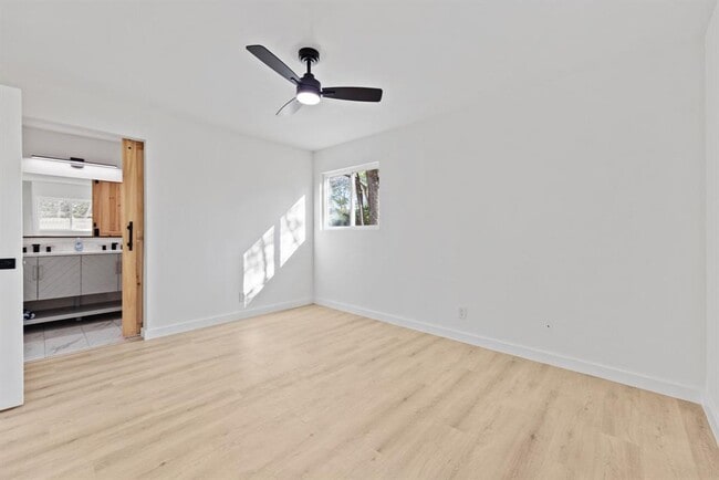 Building Photo - 5302 Woodmoor Dr