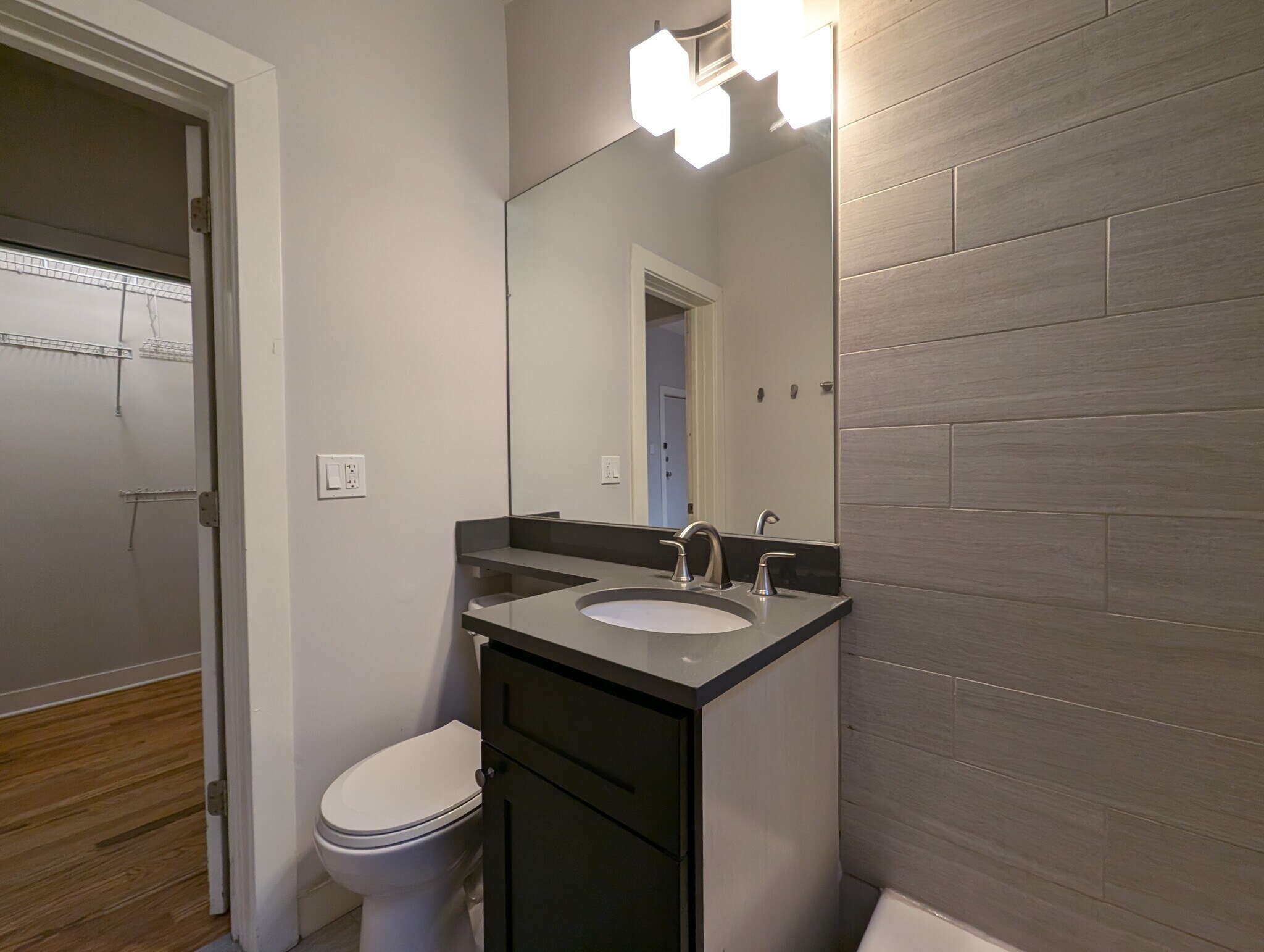 Building Photo - 2424 N Kedzie Blvd