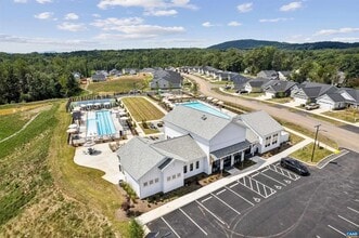 Building Photo - New Dog-Friendly Greene Co Townhome - Be The First To Live Here!