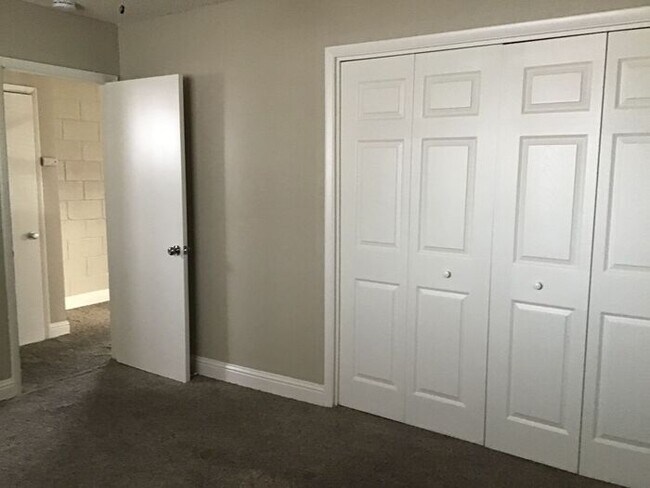 Building Photo - Cute 1 Bd, 1 BA, Downstairs Apartment. #1