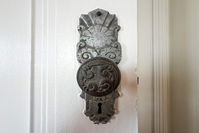 Building Photo - 1314 Hayworth Ave