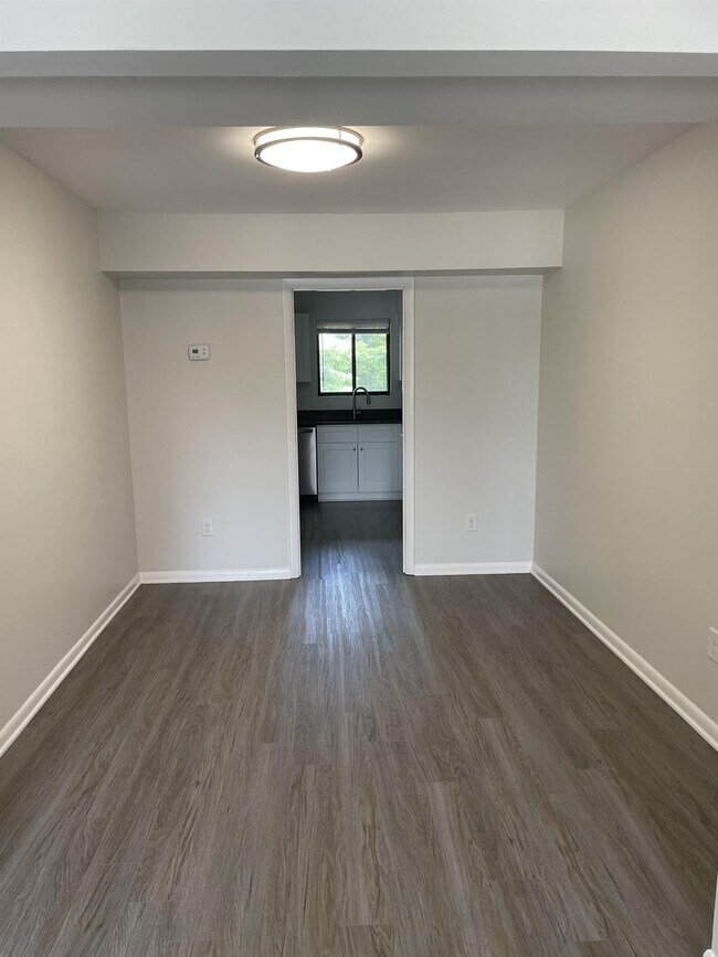 Building Photo - 159 Harvest Dr