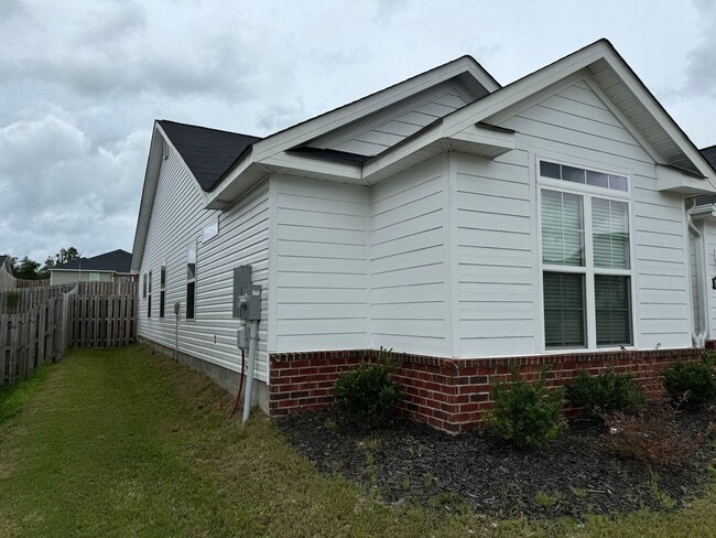 Building Photo - 1107 Thurloe Dr