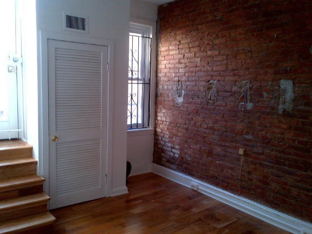 Building Photo - 820 South St