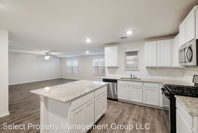 Building Photo - 3 br, 2.5 bath House - 13358 Ailey Knoll