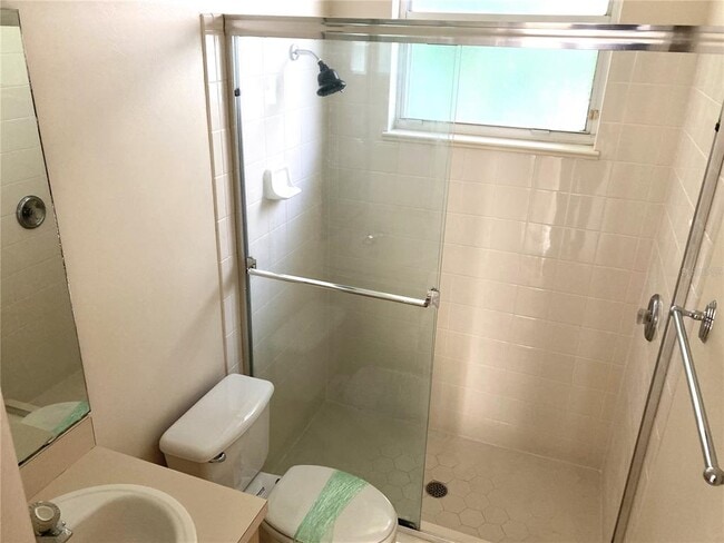 Building Photo - 8837 Oak Landings Ct