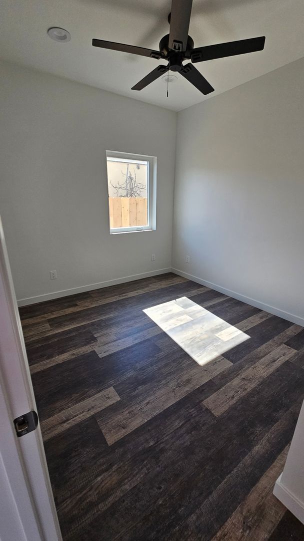 Building Photo - AVAILABLE FOR MOVE IN NOW!! Gorgeous brand...