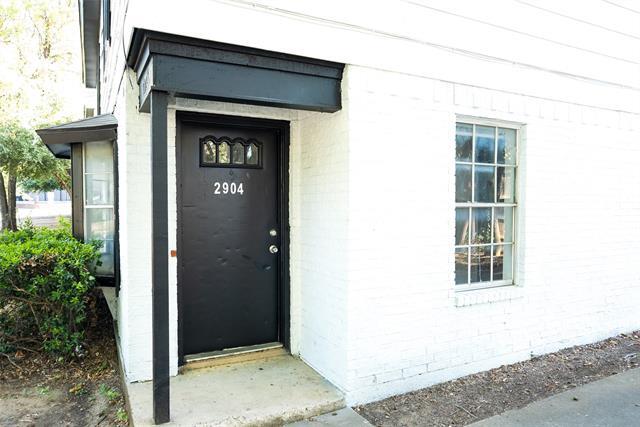 Building Photo - 2904 S Fielder Rd