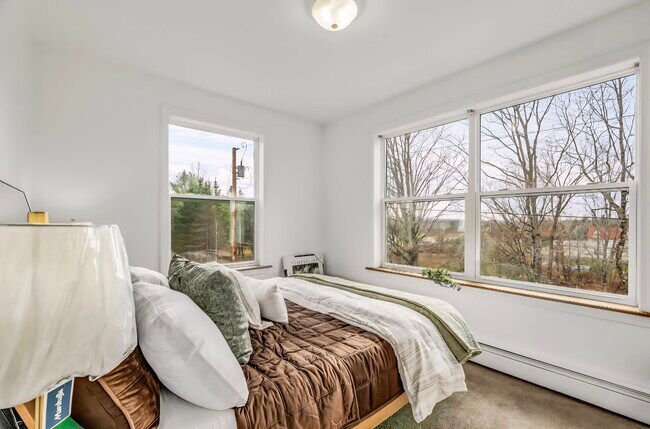 Building Photo - 114 Cove Rd