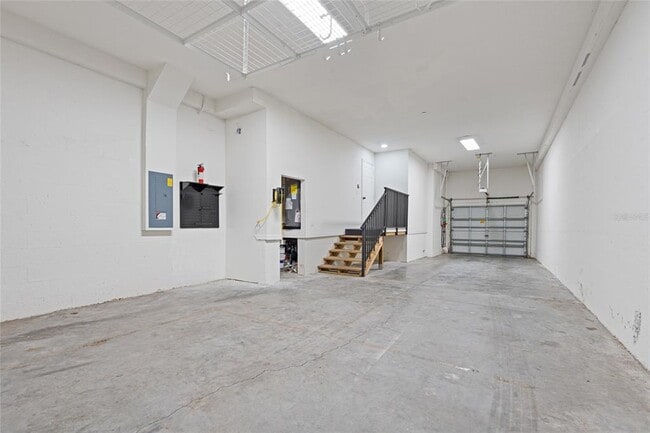 Building Photo - 1129 Venetian Harbor Dr NE