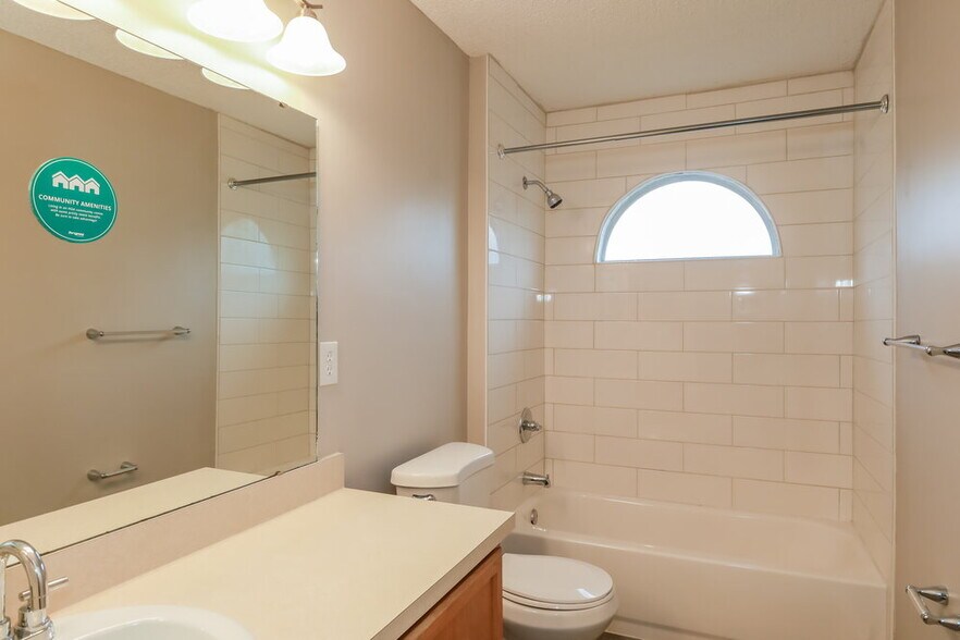 Building Photo - 3291 Sexton Dr