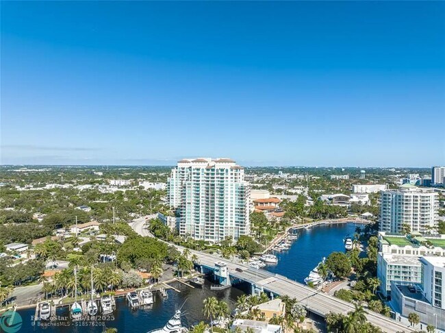 Building Photo - 610 W Las Olas Blvd