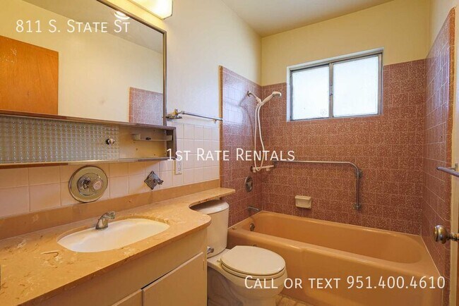 Building Photo - 811 S State St