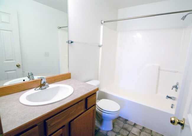 Building Photo - Midtown 3 Bed Condo with Bridger Views