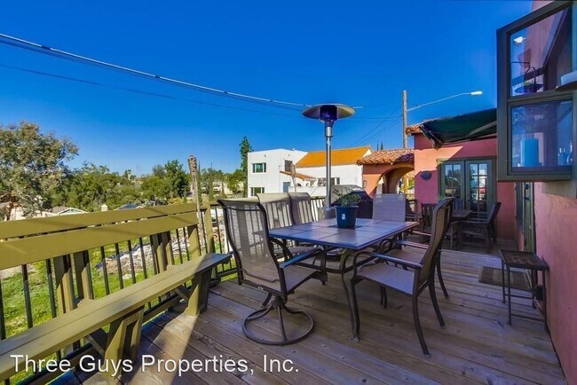 Building Photo - 3 br, 2 bath House - 4496 Berting St.