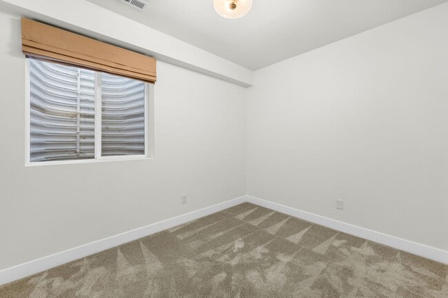 Building Photo - LUX 3BD, 3BA Home with Office Near Cherry Creek and Wash Park