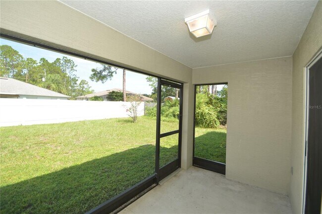 Building Photo - 14 Unimay Ct