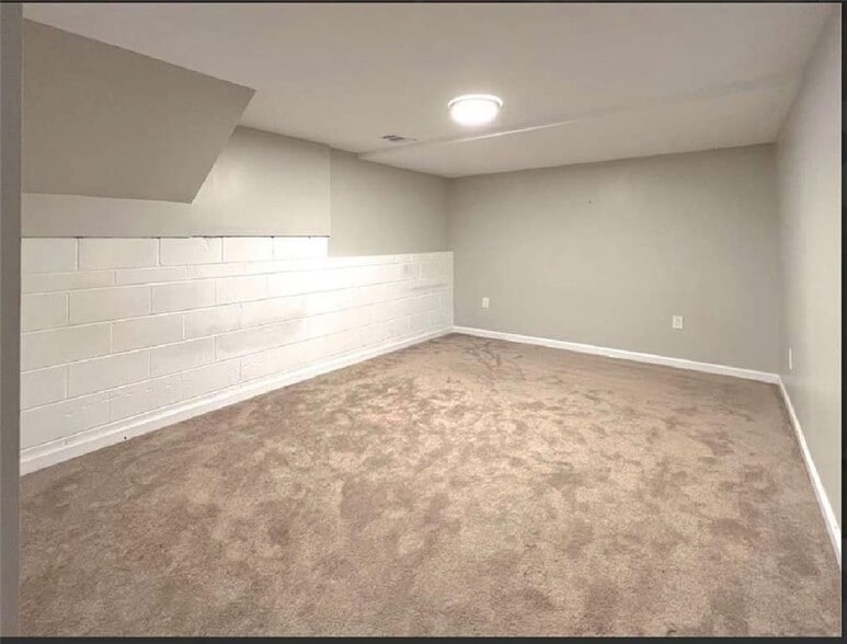 Building Photo - 3110 Skyridge Ct