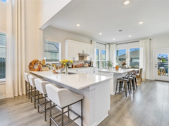 Building Photo - 2912 Mindel St