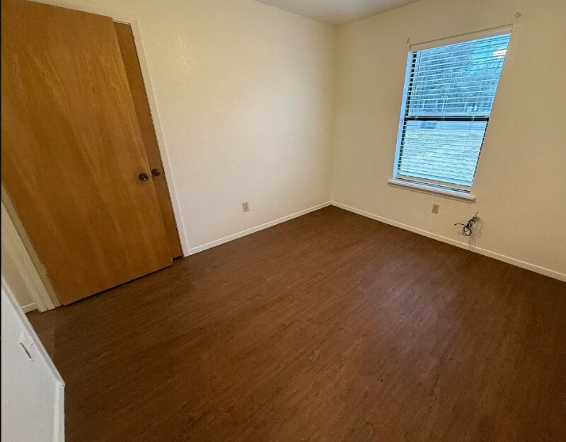 Building Photo - 2813 W Shaw St