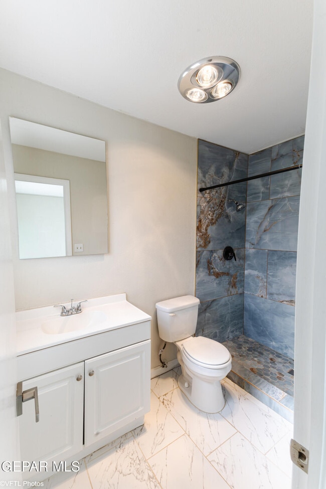 Building Photo - 7304 Gran Vida Dr