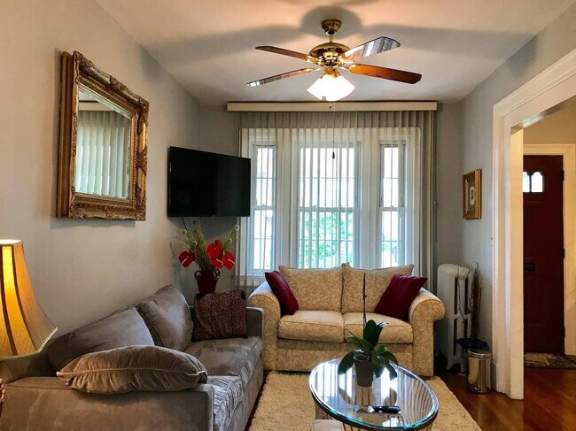 Building Photo - 720 Fairmont St NW