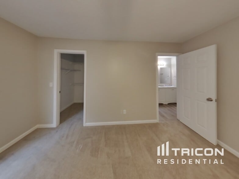 Building Photo - 5799 Waggoner Ct