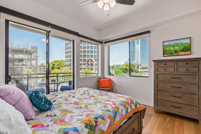 Building Photo - Stunning 2 bedroom with a Den at Edison Midtown!!!  Available June 1st!!!  Like living at a Resor...