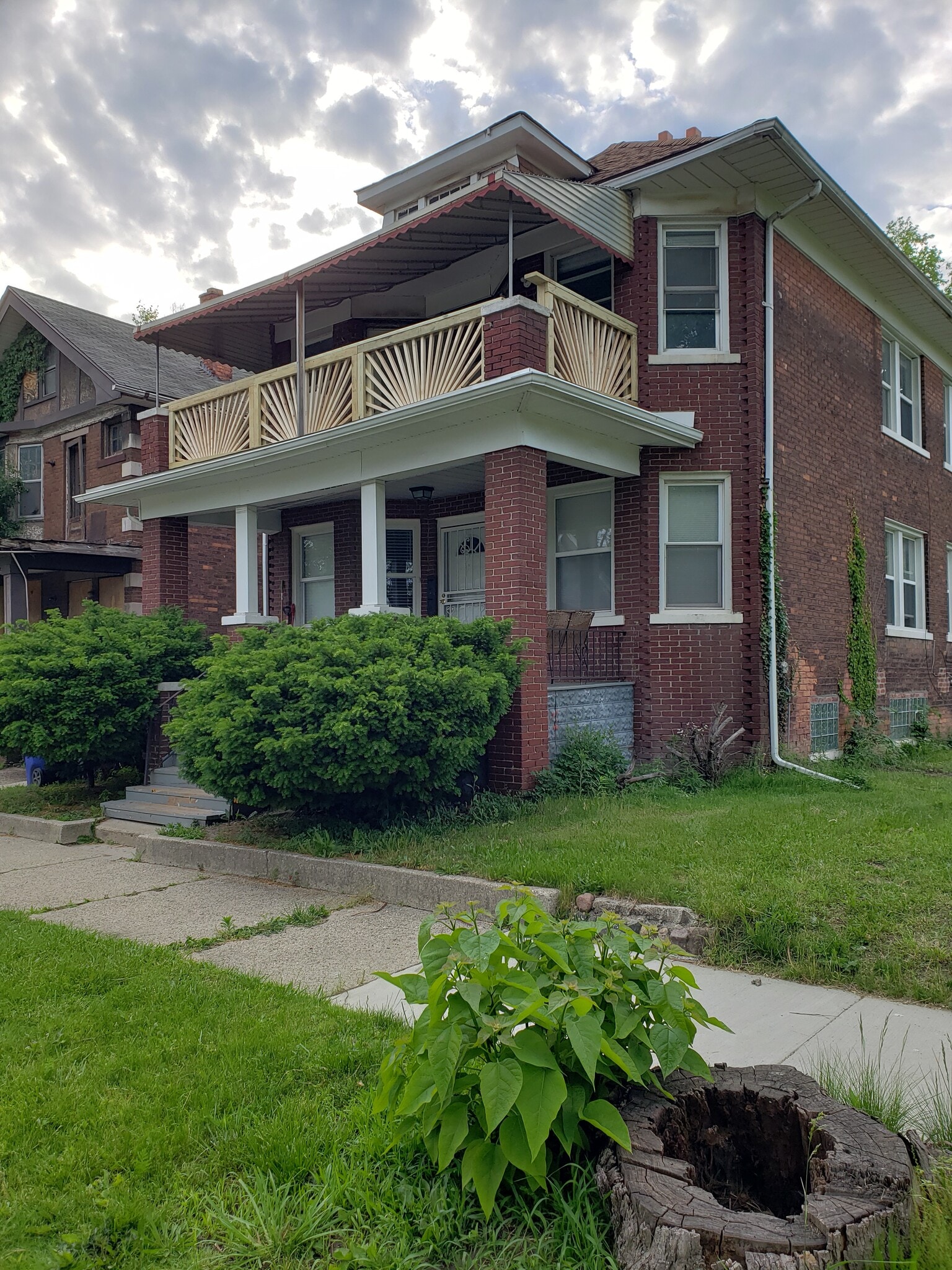 Building Photo - 2920 Columbus St