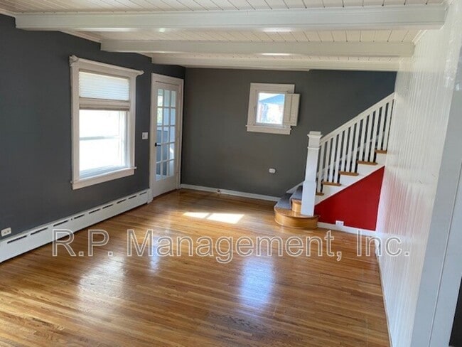 Building Photo - 4221 Harriet Ave