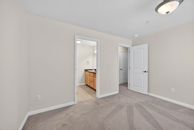 Building Photo - 2525 Corona Ave