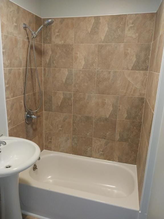 Building Photo - 48 Covell St