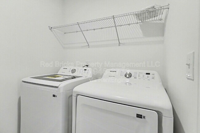 Building Photo - 1706 Heron Ct