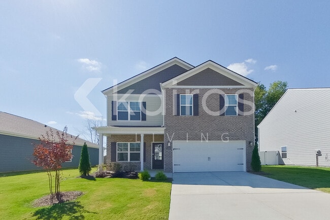 Building Photo - 2030 Fairview Hls Dr NE